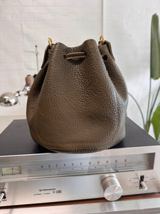 Lo-Jack – Finns Fickle Goods